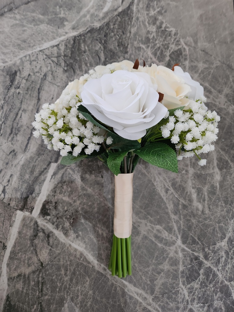 Bouquet de roses et de lilas