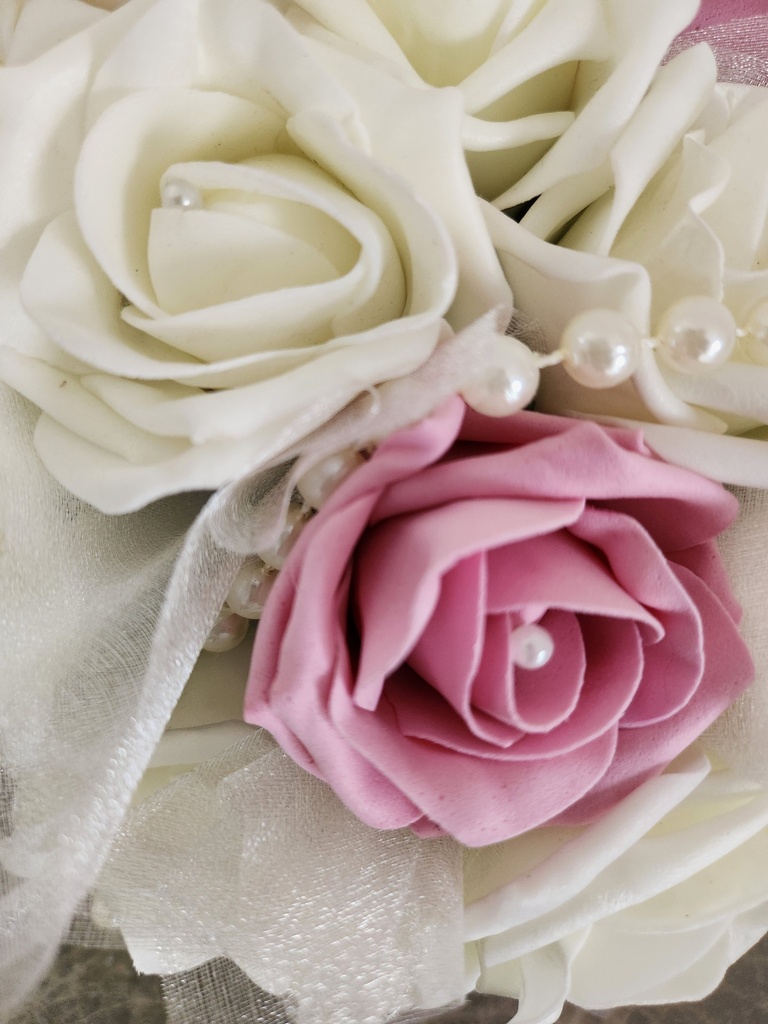 Bouquet de roses et de gerberas