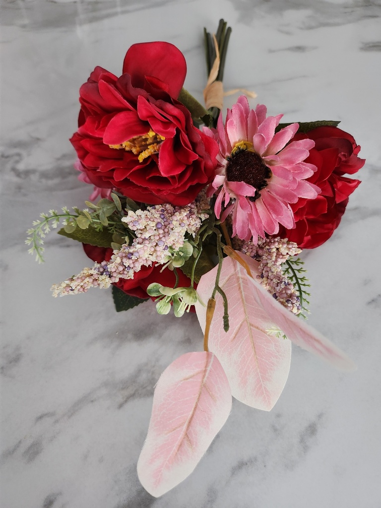 Petit bouquet composé bohême rouge