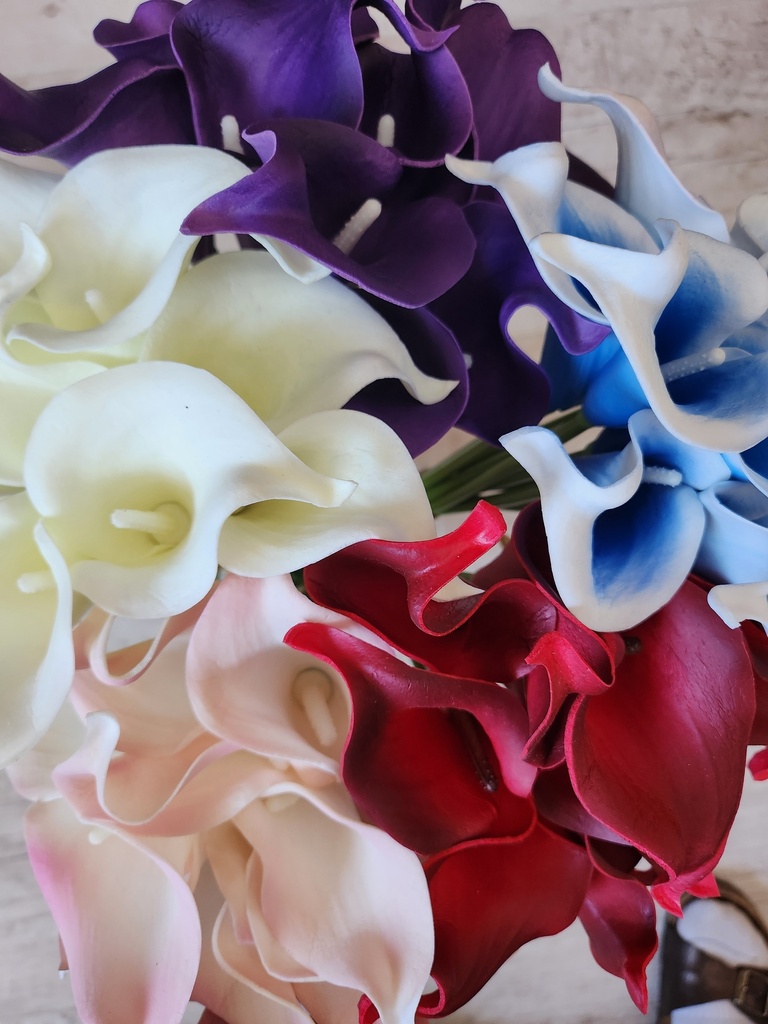 Arum à la pièce 5 couleurs (50 dispo)