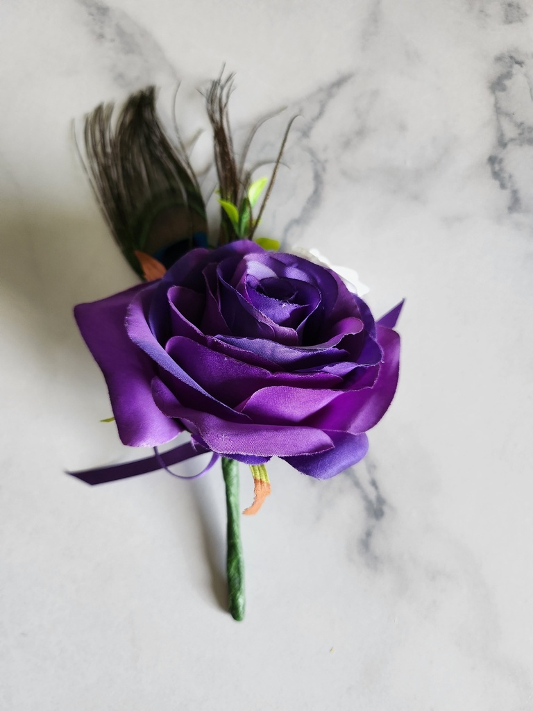 Boutonnière double en soie paon