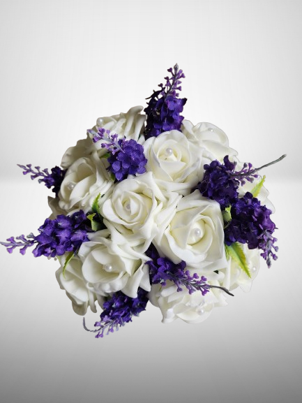 Bouquet artificiel de roses et de lilas
