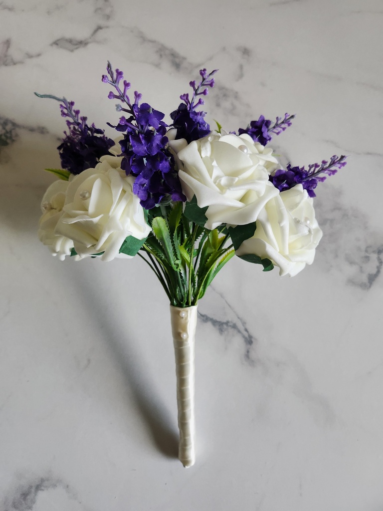 Bouquet artificiel de roses et de lilas