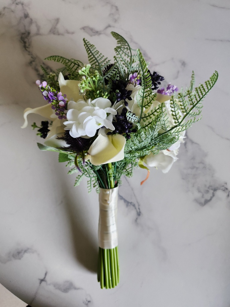 Bouquet artificiel rose chardon et feuillage