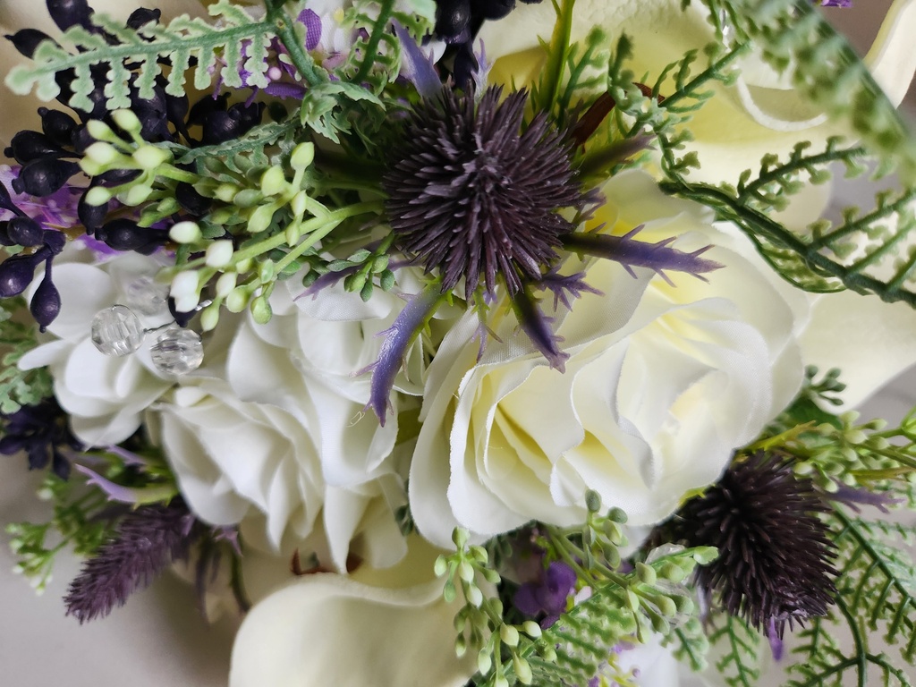 Bouquet artificiel rose chardon et feuillage