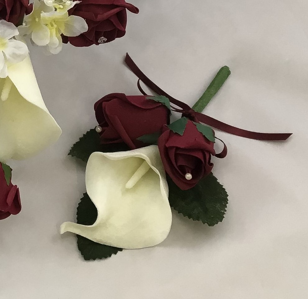 Boutonnière callas et roses