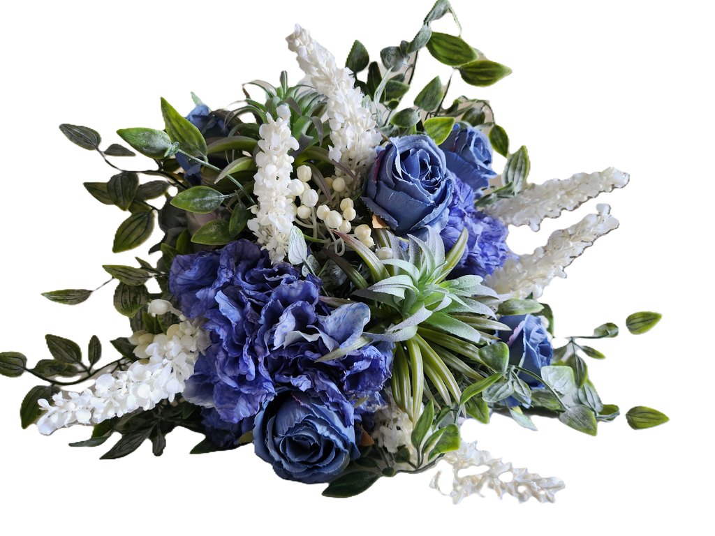 Bouquet artificiel de roses, d'hortensias et de verdure