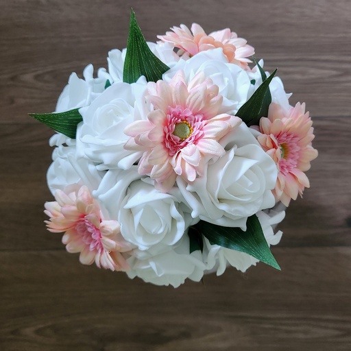 Bouquet de roses et de gerberas