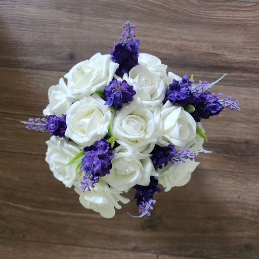 Bouquet artificiel de roses et de lilas