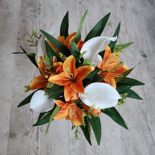 Bouquet lis tigrées et callas blanches