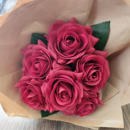 Petit bouquet imitation roses fraîches